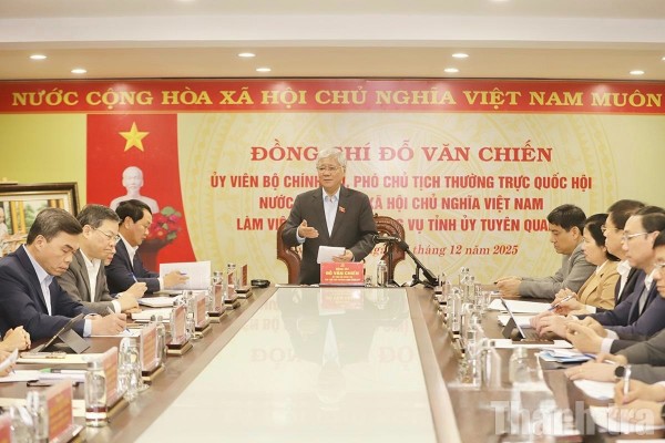 Phó Chủ tịch Thường trực Quốc hội Đỗ Văn Chiến thăm và làm việc tại Tuyên Quang